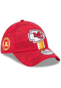 New Era Kansas City Chiefs Mens Red 2024 Sideline OTC 39THIRTY Flex Hat