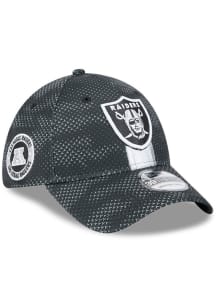 New Era Las Vegas Raiders Mens Black 2024 Sideline OTC 39THIRTY Flex Hat